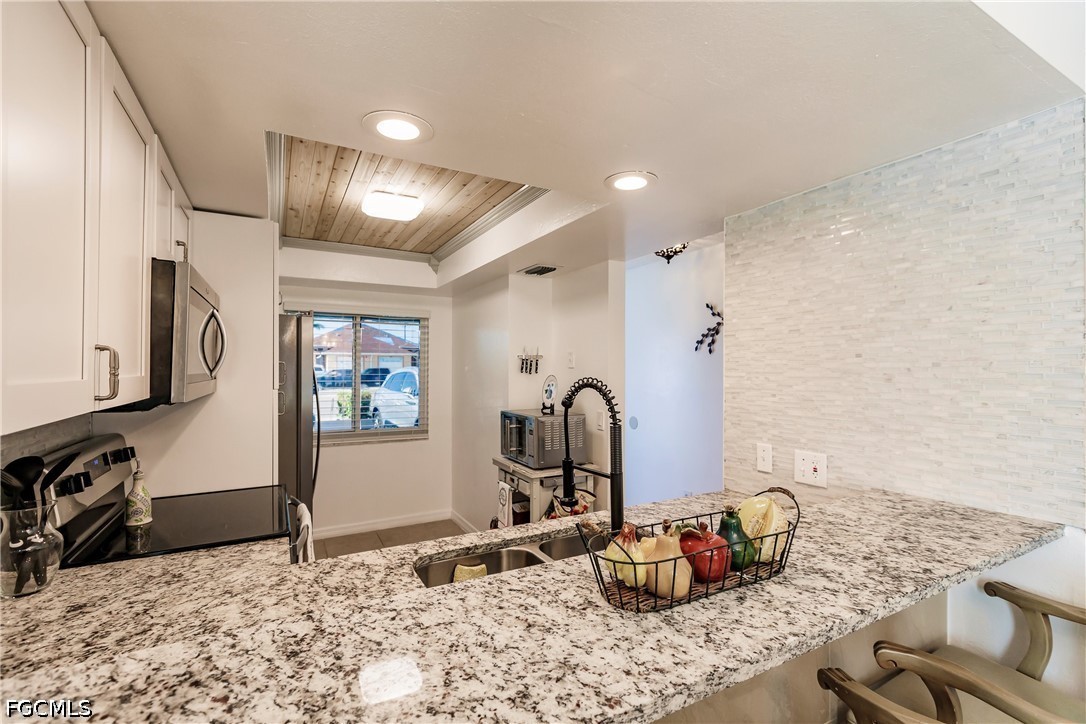 2 Bed Condominium for Sale in Cape Coral, FL, $155,000 — photo 8