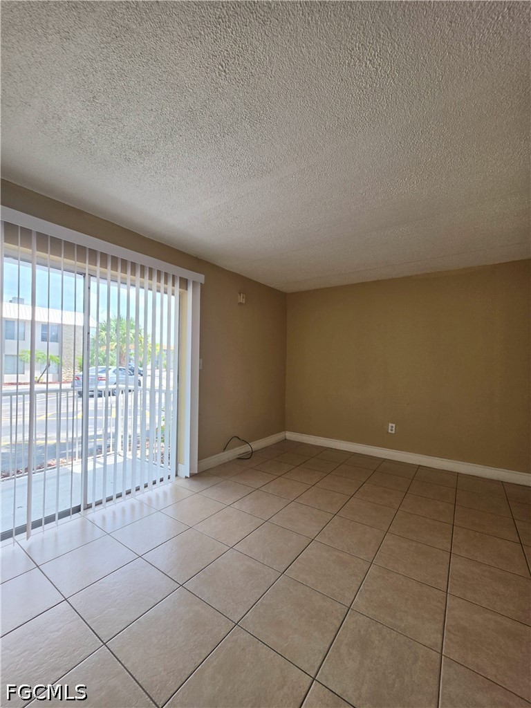 1 Bed Condominium for Sale in Green Tee Village, FL, $1,200 — photo 8