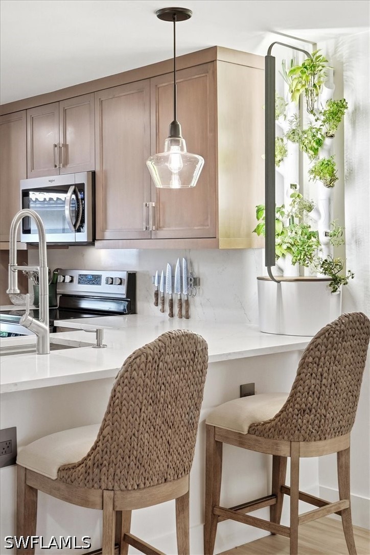 2 Bed Condominium for Sale in Coach House, FL, $400,000 — photo 8