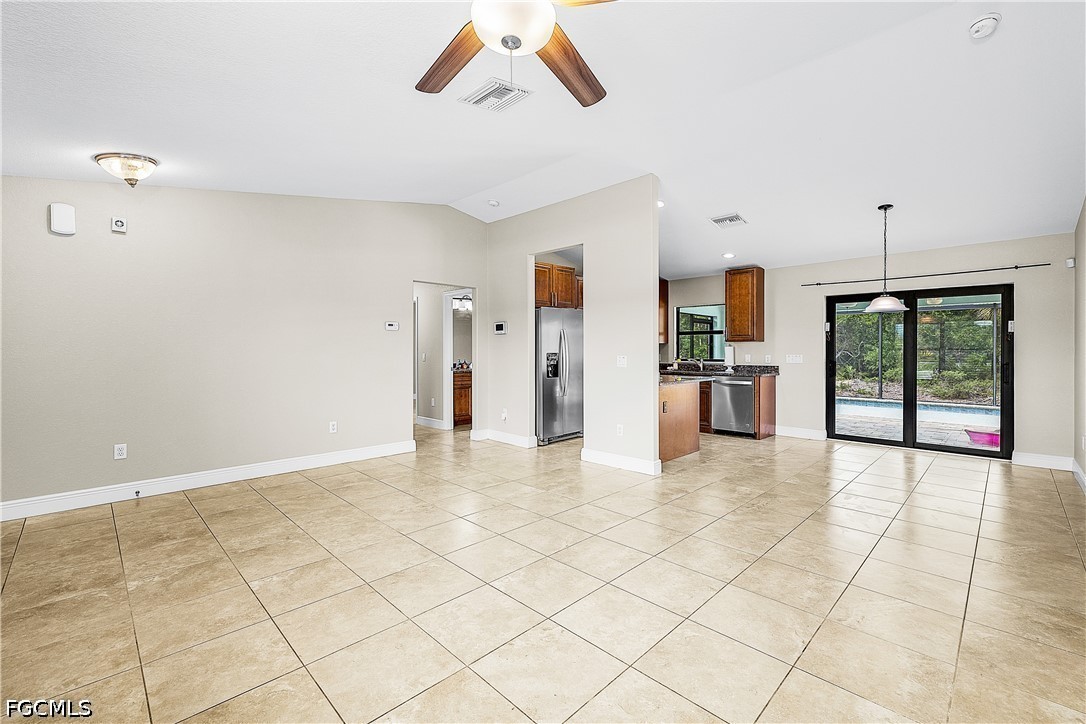 3 Bed Pool Home for Sale in Charlotte Shores, photo 8