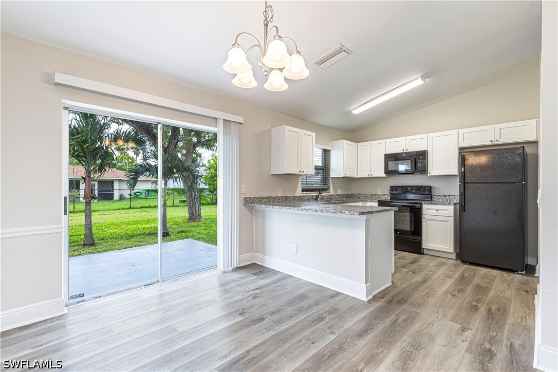 3 Bed SingleFamilyResidence for Sale in Cape Coral, FL — photo 8