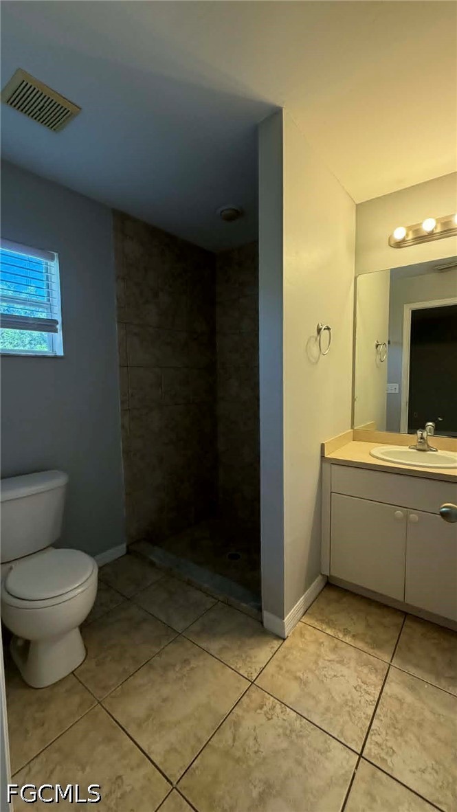 2 Bed Duplex for Sale in Lehigh Estates, FL, $1,300 — photo 8