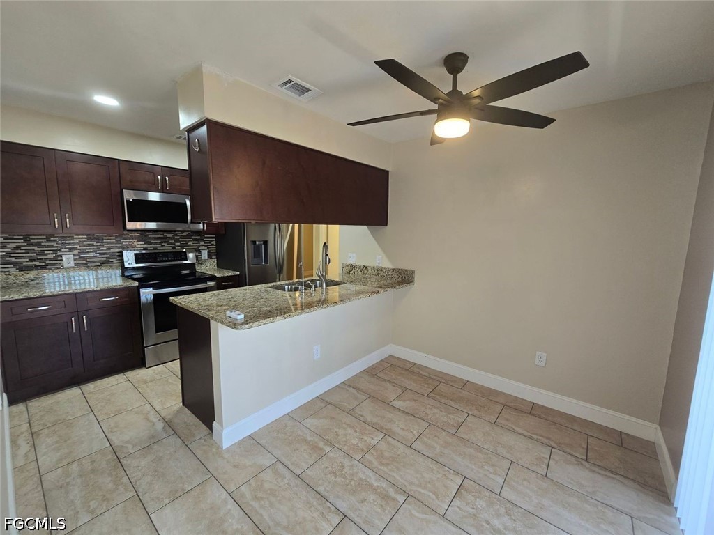 3 Bed SingleFamilyResidence for Sale in North Fort Myers, FL — photo 8