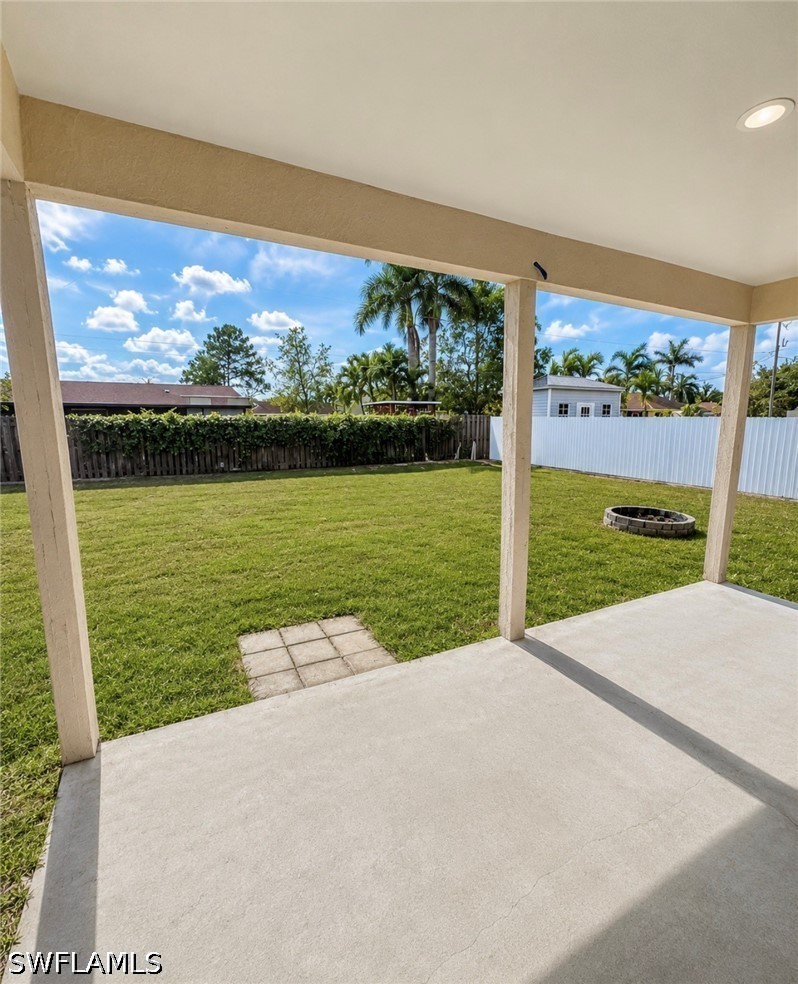 2 Bed SingleFamilyResidence for Sale in Naples, FL, $2,400 — photo 8