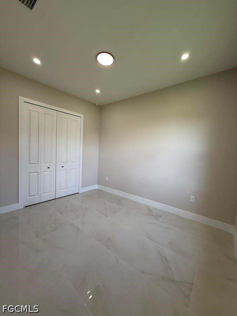 2 Bed SingleFamilyResidence for Sale in Lehigh Acres, photo 8