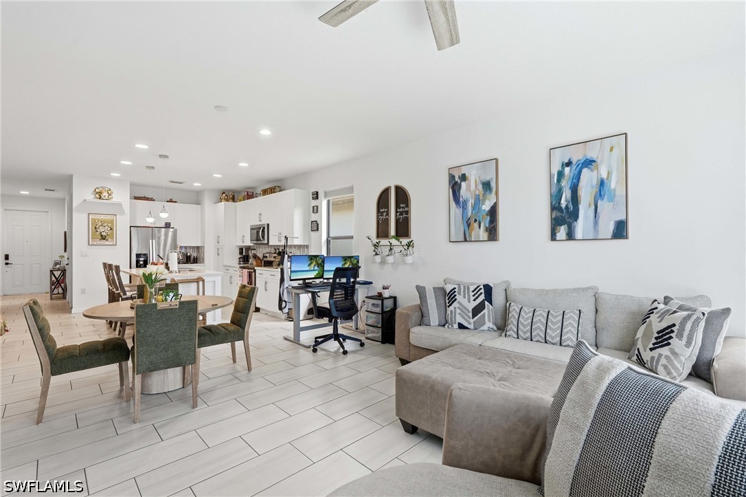 3 Bed SingleFamilyResidence for Sale in Naples, FL, $449,900 — photo 8