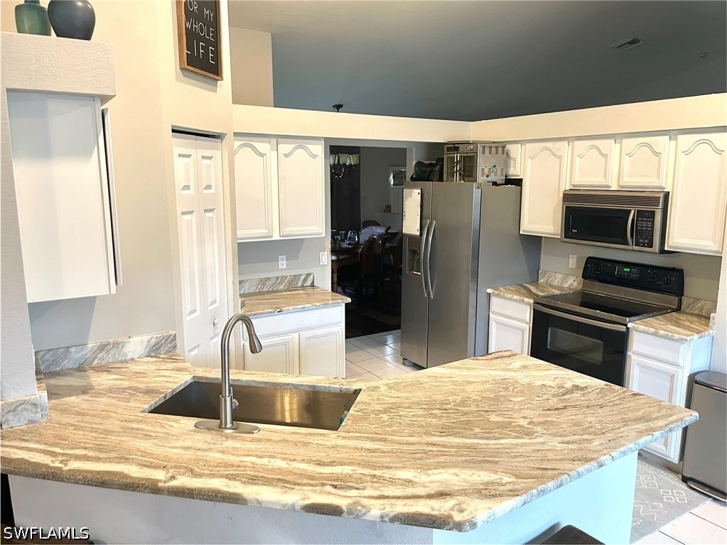 3 Bed SingleFamilyResidence for Sale in Varsity Lakes, FL — photo 8