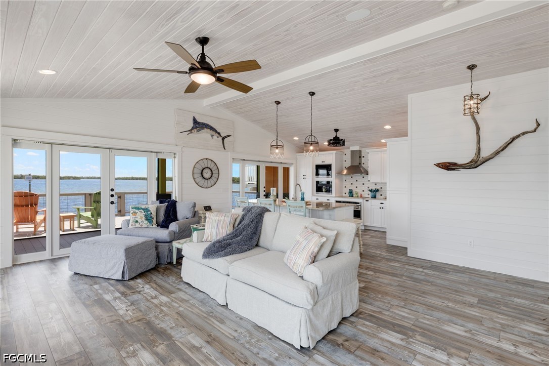 2 Bed Waterfront Home for Sale in Matlacha, photo 8