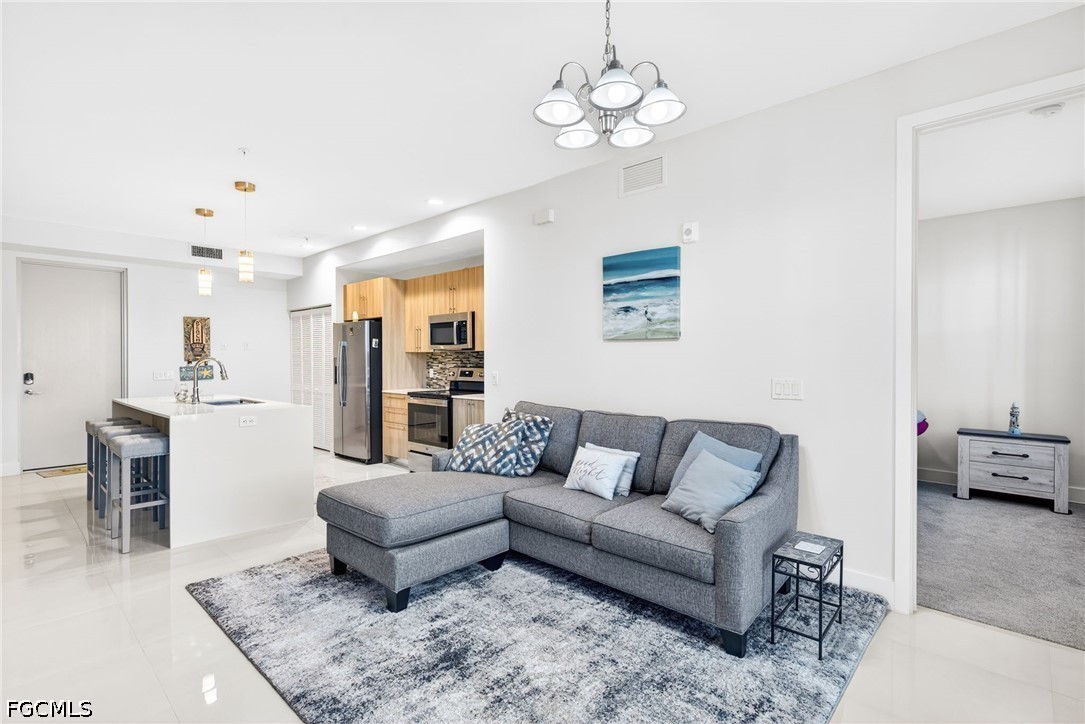 2 Bed Condominium for Sale in Royal Pointe, photo 8