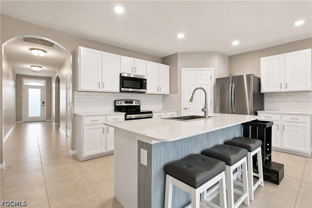 4 Bed Pool Home for Sale in Entrada, photo 8