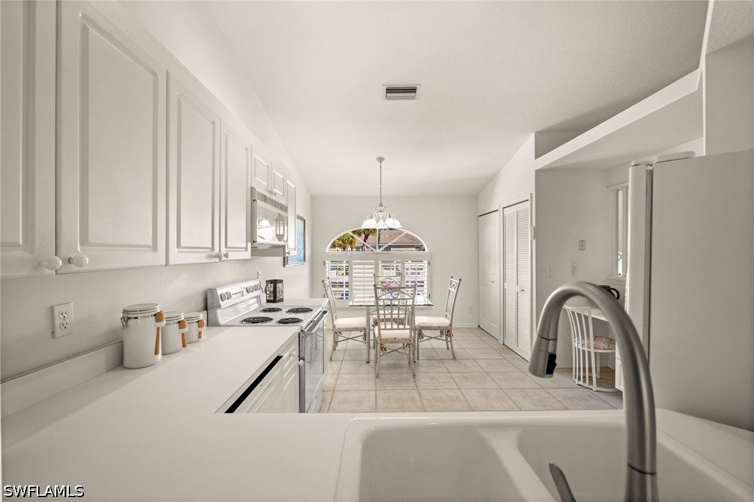2 Bed Waterfront Home for Sale in Naples, photo 8