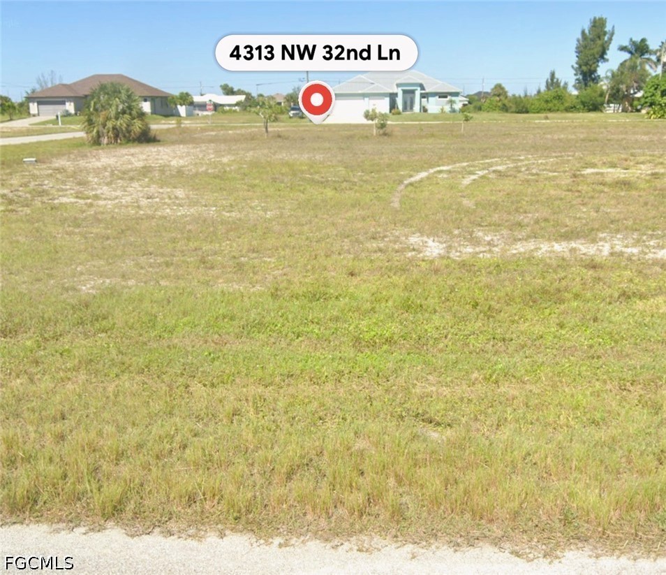 Residential for Sale in Cape Coral, photo 8
