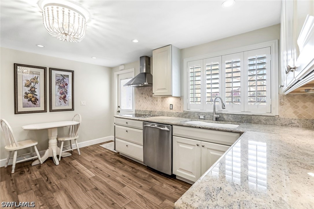 2 Bed Waterfront Home for Sale in Marina Manor, photo 8