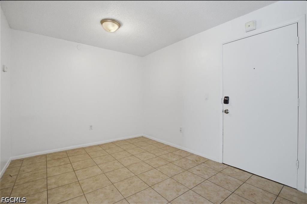 1 Bed Condominium for Sale in Windsor West, photo 8