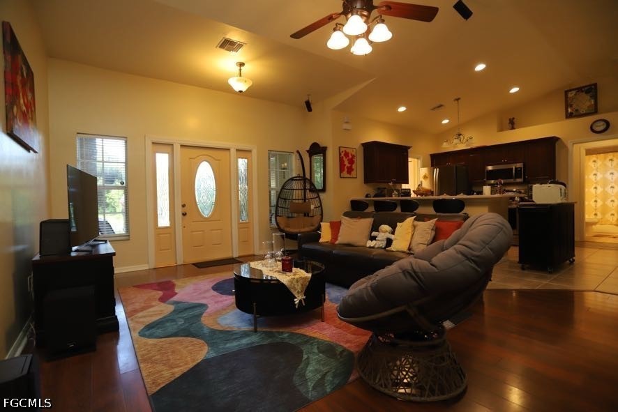 3 Bed SingleFamilyResidence for Sale in Port Labelle, photo 8