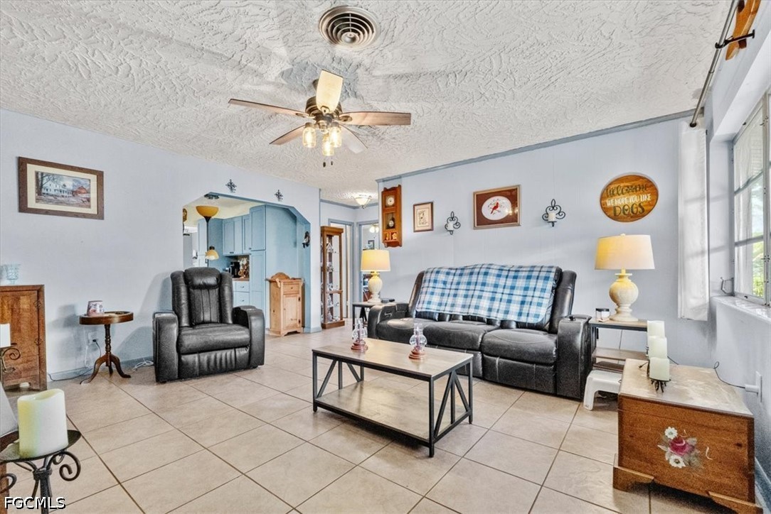 3 Bed SingleFamilyResidence for Sale in Clewiston, photo 8