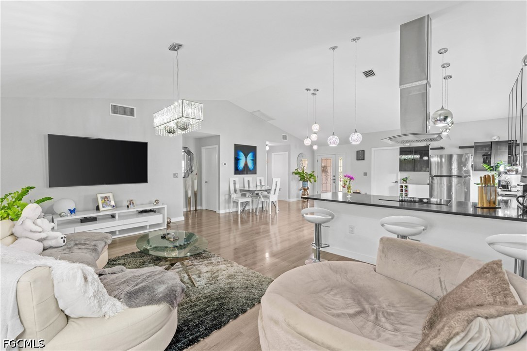 2 Bed Attached for Sale in Pinebrook Woods, photo 8