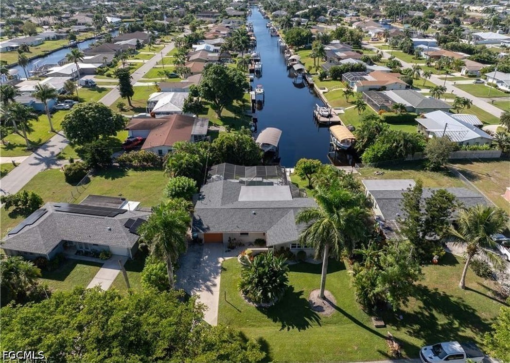 3 Bed Pool Home for Sale in Cape Coral, photo 8
