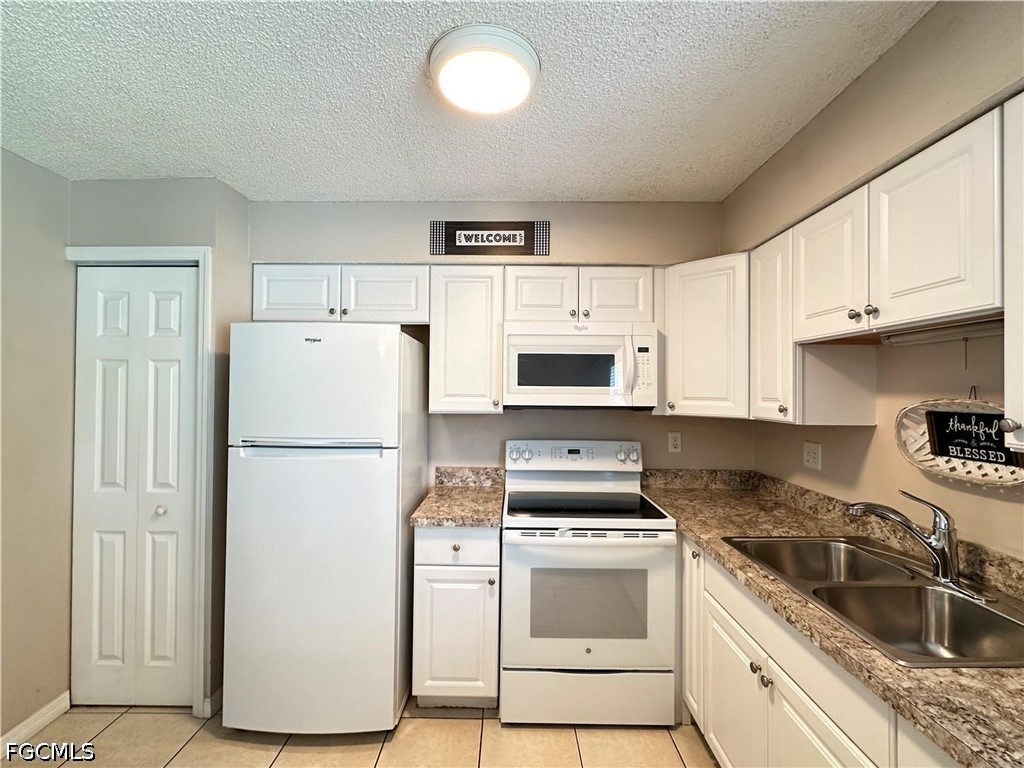 1 Bed Waterfront Home for Sale in Port Charlotte, photo 8