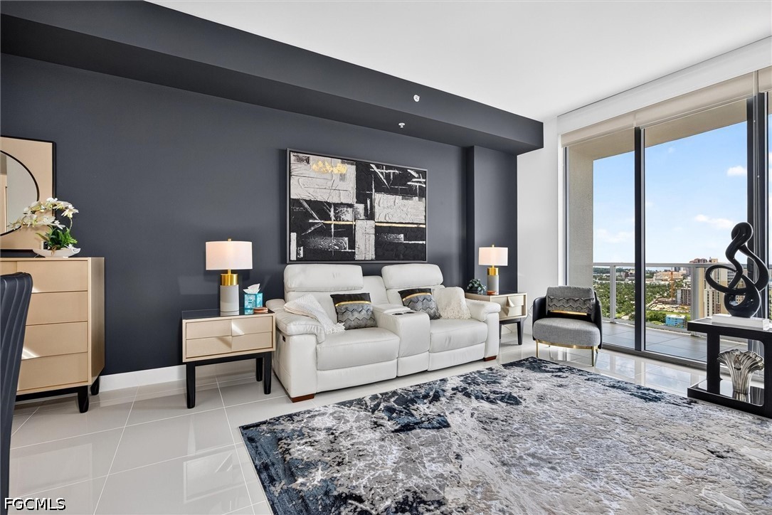 2 Bed Waterfront Home for Sale in Oasis, photo 8