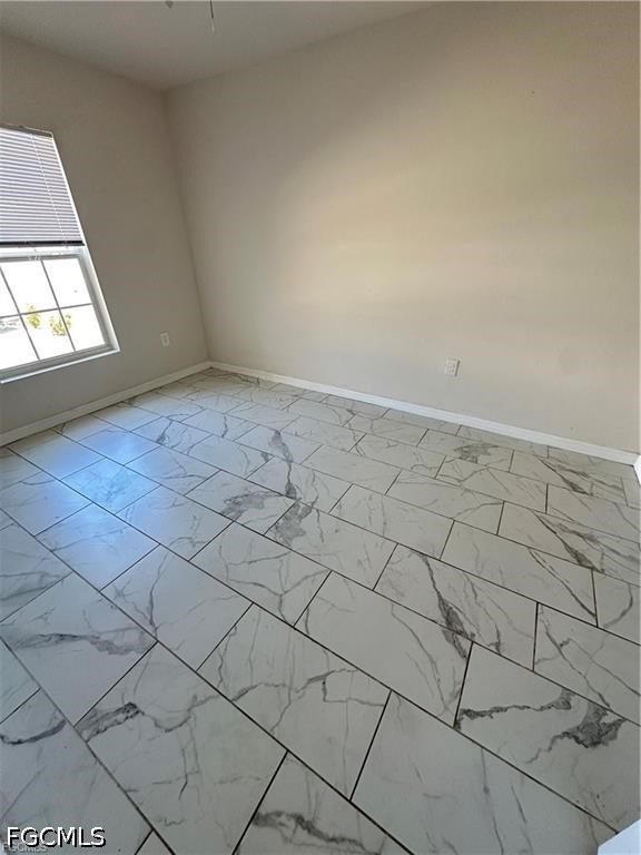 3 Bed Duplex for Sale in Cape Coral, photo 8