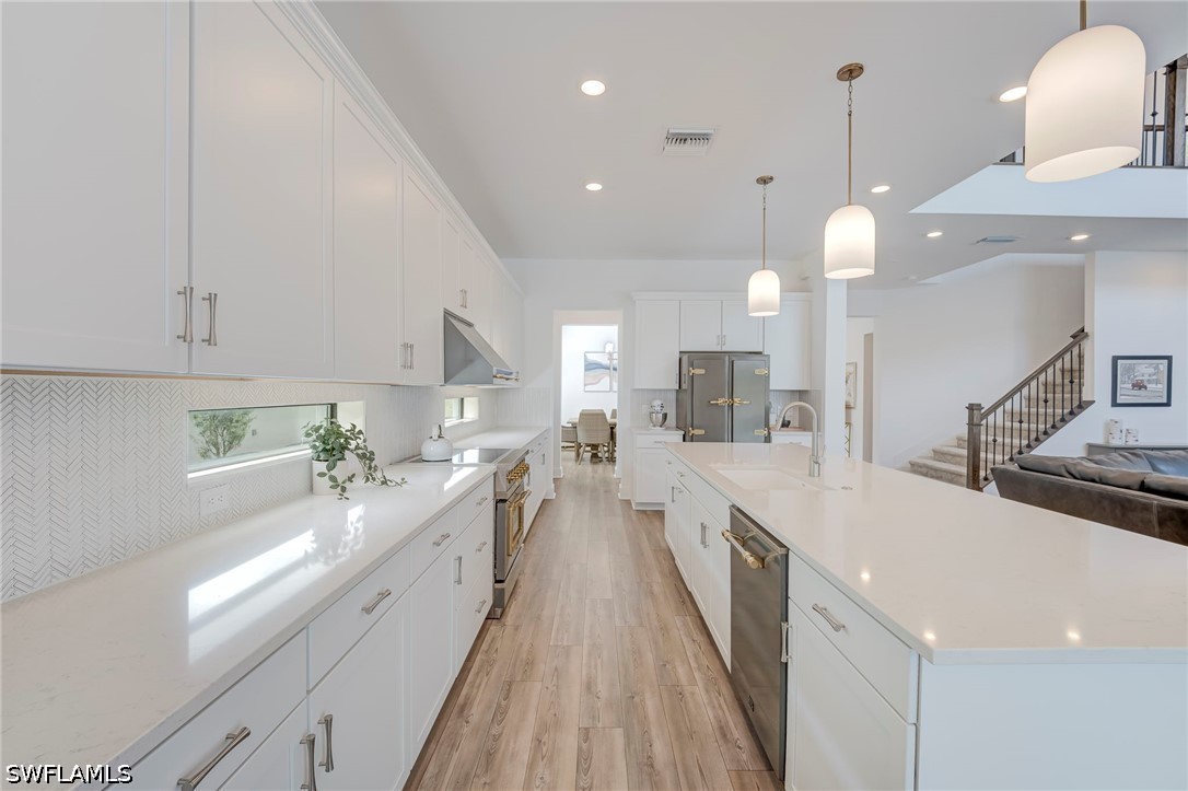 5 Bed Pool Home for Sale in Avalon Park, photo 8