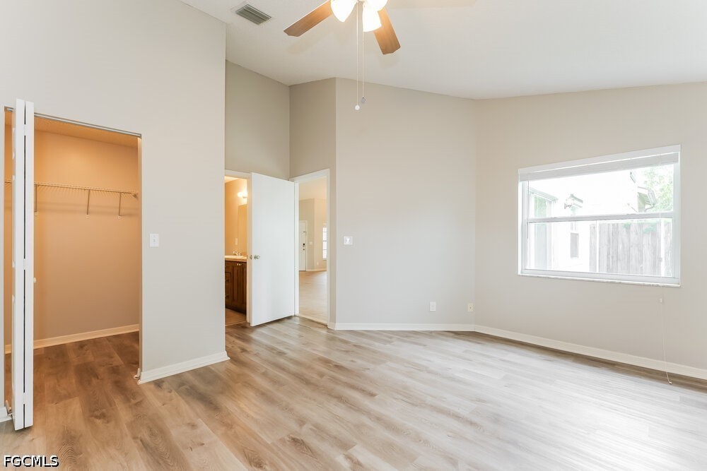 3 Bed SingleFamilyResidence for Sale in West Palm Beach, photo 8