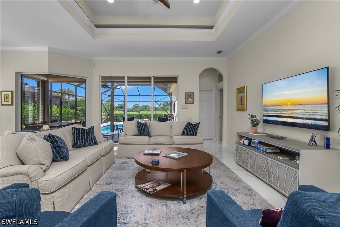 3 Bed Pool Home for Sale in The Links, photo 8