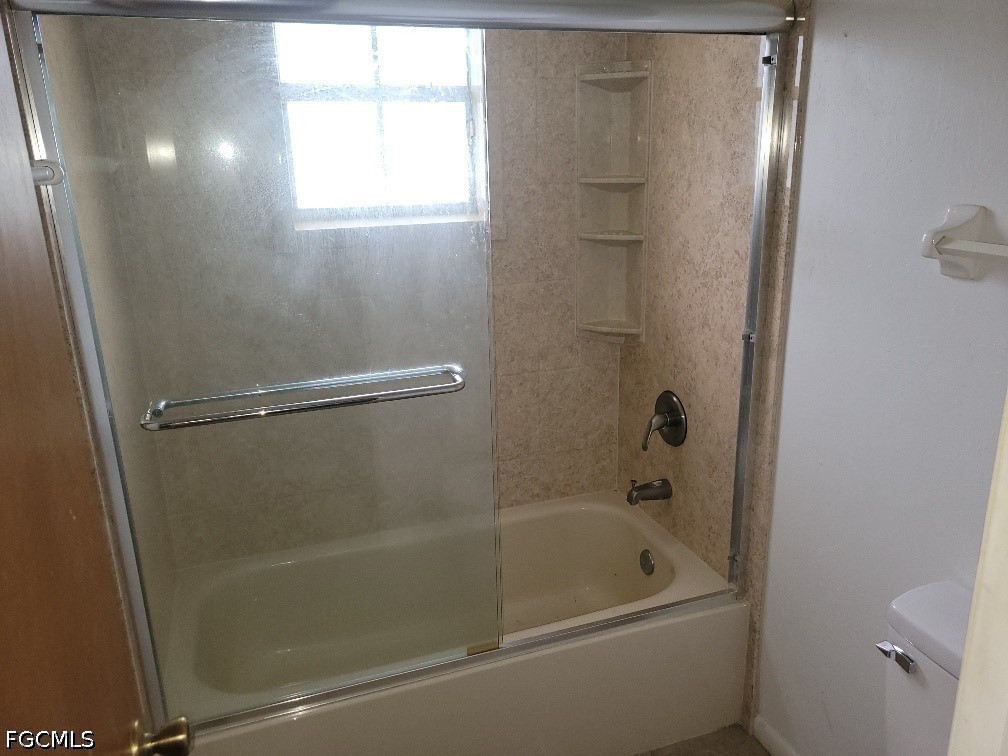 3 Bed Pool Home for Sale in Cape Coral, photo 8