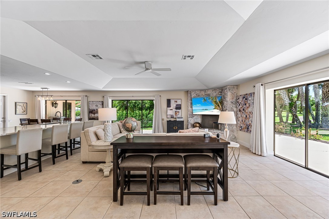 3 Bed SingleFamilyResidence for Sale in Spanish Wells, photo 8