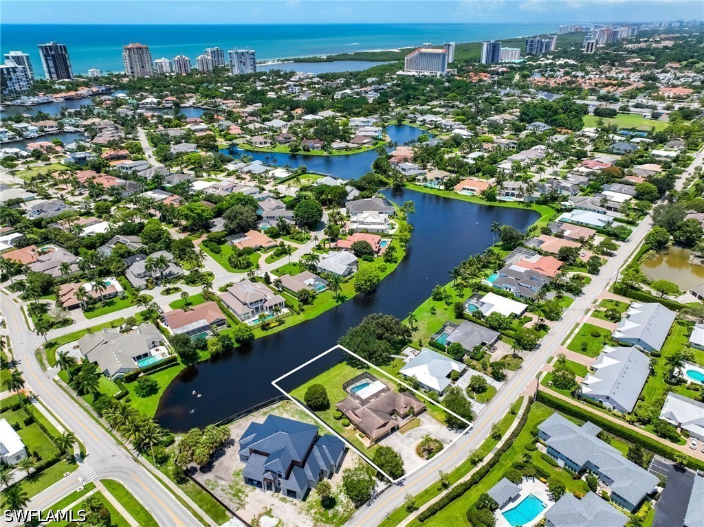 3 Bed Pool Home for Sale in Park Shore, photo 8