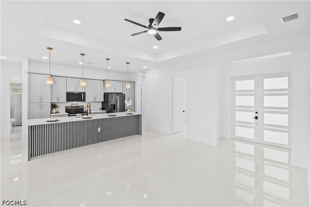 4 Bed SingleFamilyResidence for Sale in Lehigh Acres, photo 8