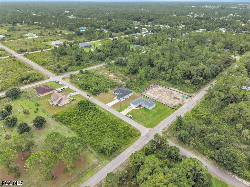 4 Bed SingleFamilyResidence for Sale in Lehigh Acres, photo 8