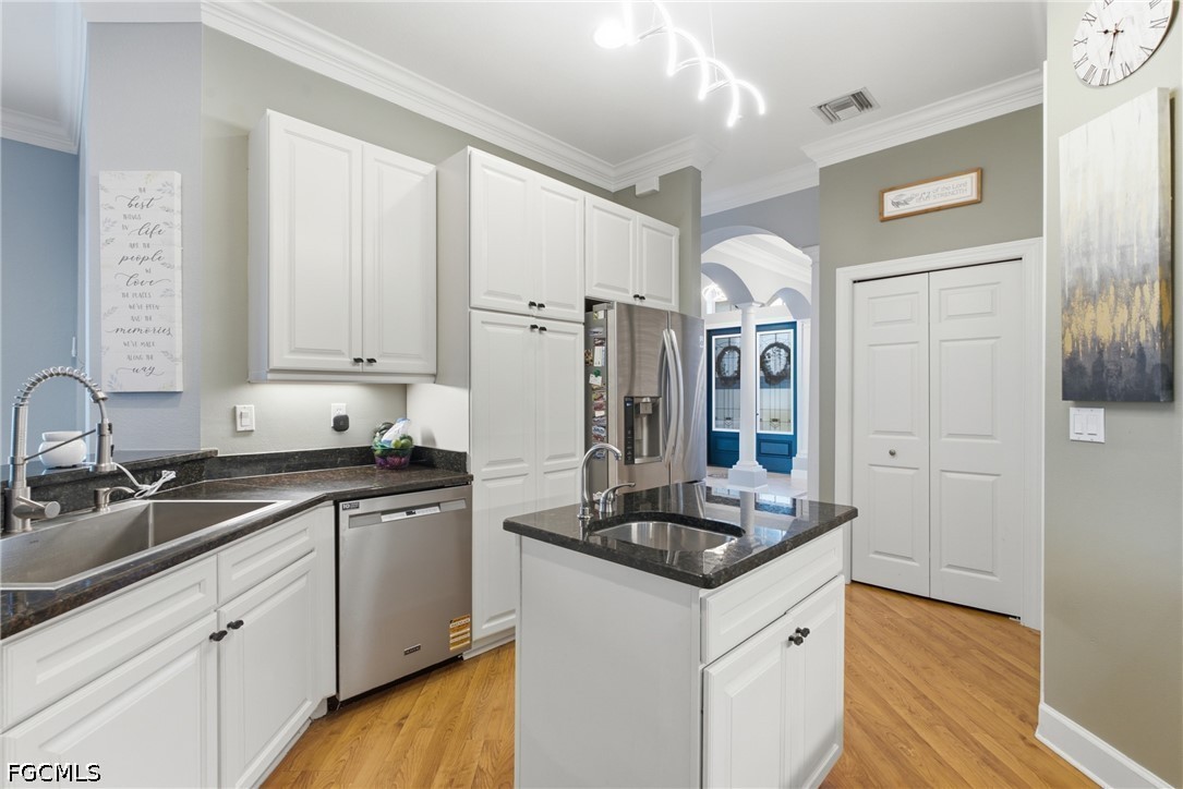 4 Bed Pool Home for Sale in Cape Coral, photo 8
