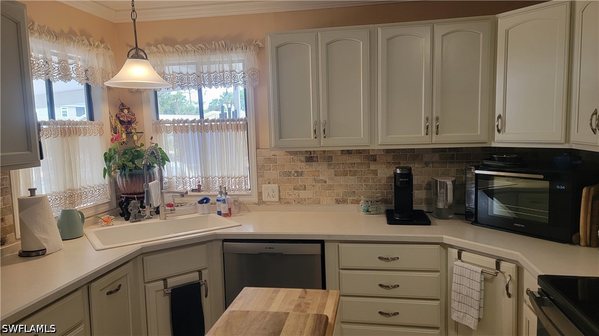 2 Bed ManufacturedHome for Sale in Spring Creek Village, photo 8