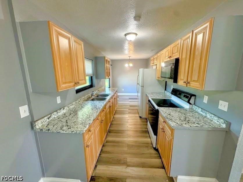 3 Bed SingleFamilyResidence for Sale in Labelle, photo 8