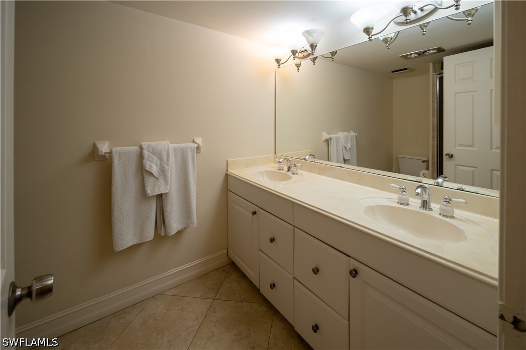 3 Bed Condominium for Sale in Naples, photo 8