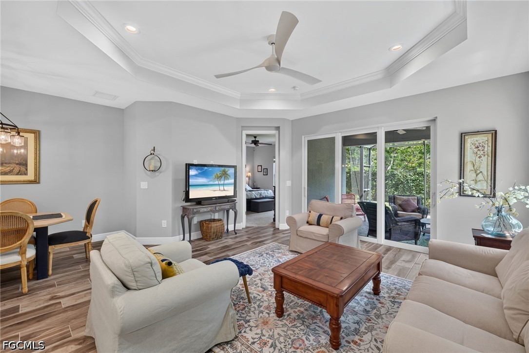 2 Bed Attached for Sale in Naples, photo 8
