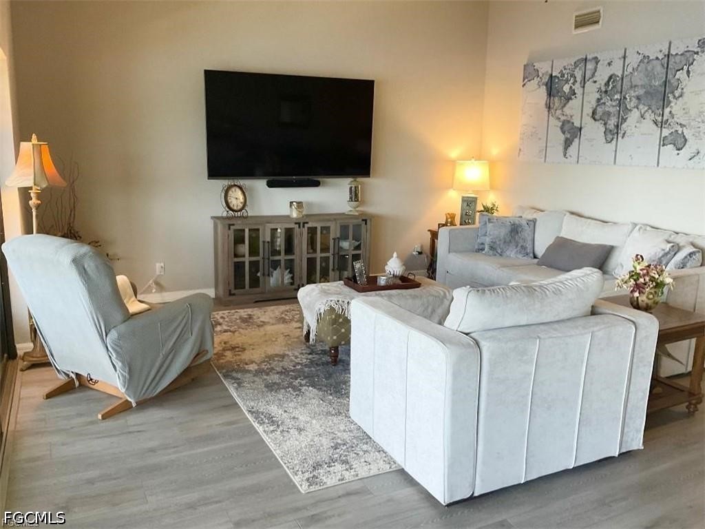 2 Bed Waterfront Home for Sale in Cape Coral, photo 8