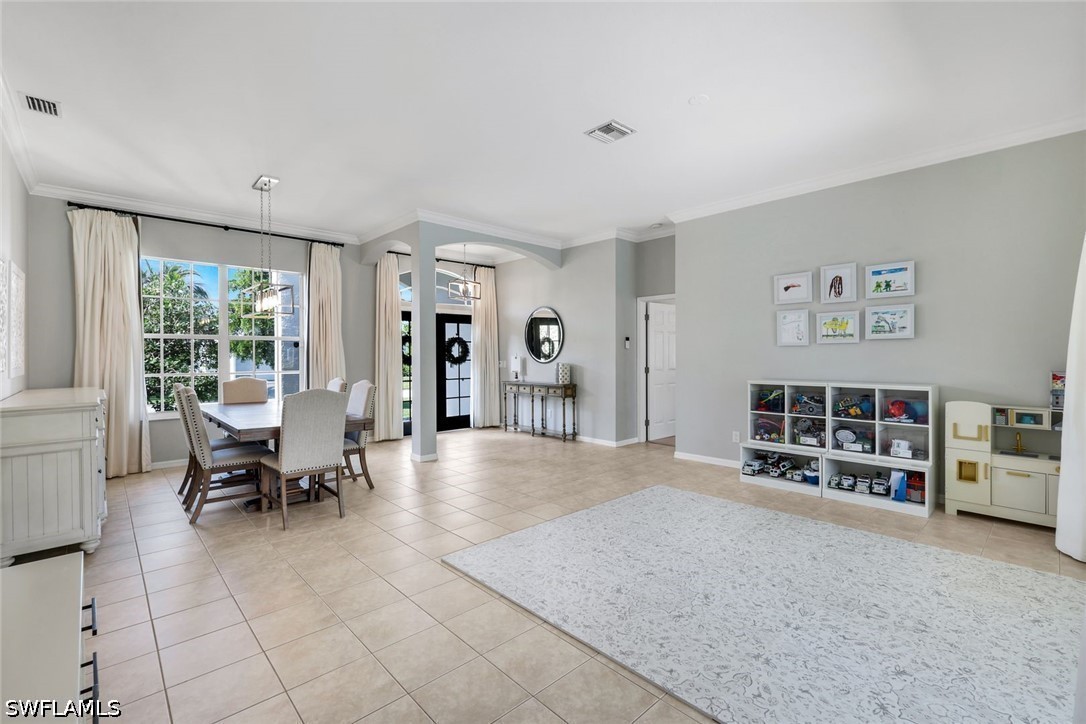 3 Bed Pool Home for Sale in Stonebridge South, photo 8