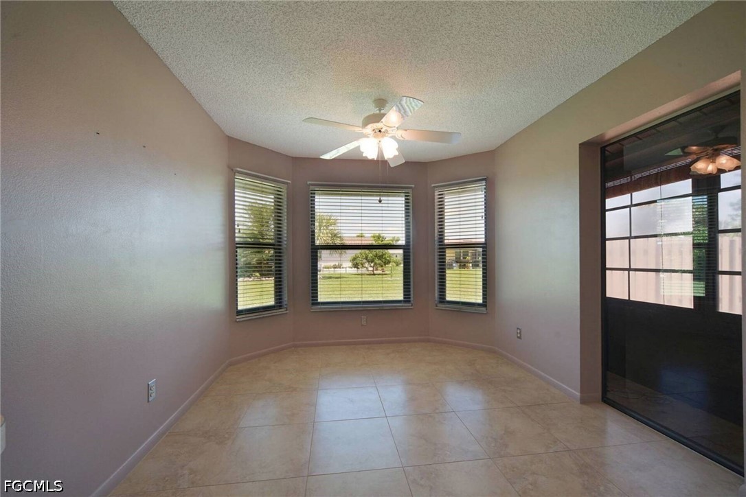 3 Bed SingleFamilyResidence for Sale in Cape Coral, photo 8