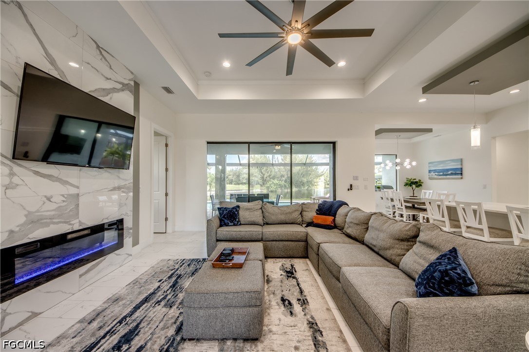 3 Bed Pool Home for Sale in Cape Coral, photo 8