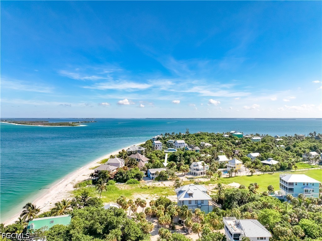 2 Bed SingleFamilyResidence for Sale in Captiva, photo 8
