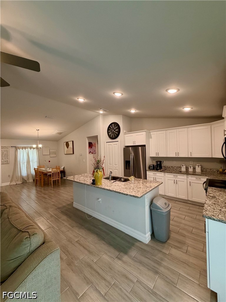 4 Bed SingleFamilyResidence for Sale in Lehigh Acres, photo 8