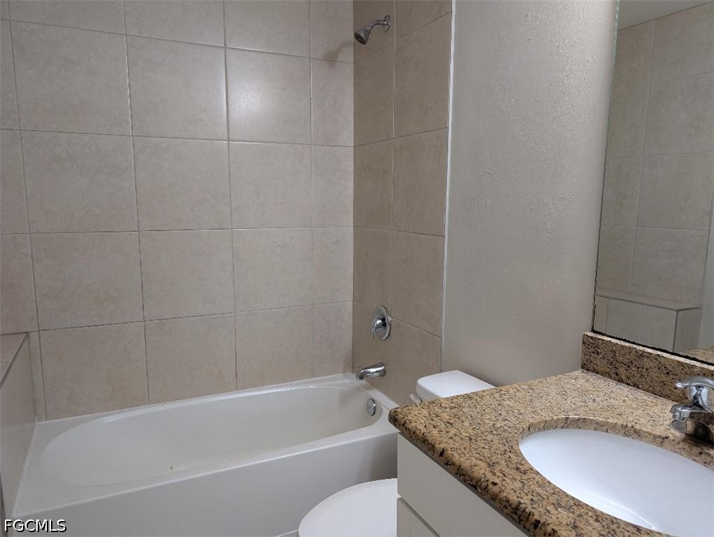 3 Bed Duplex for Sale in Cape Coral, photo 8