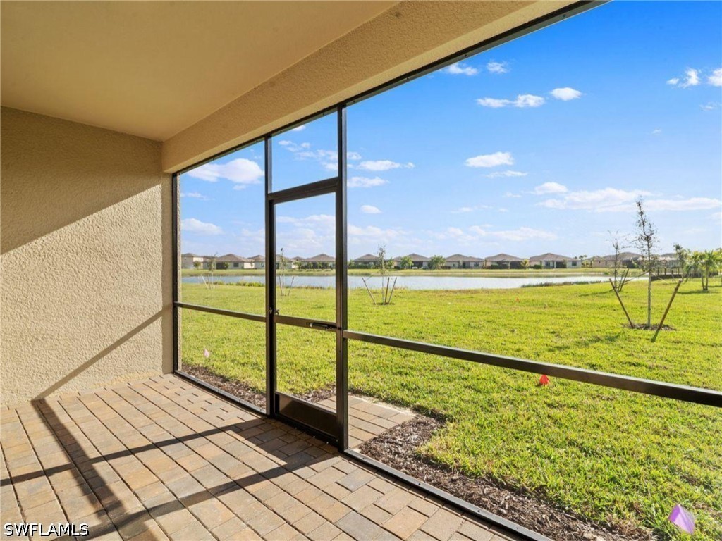 4 Bed SingleFamilyResidence for Sale in Portico, photo 8