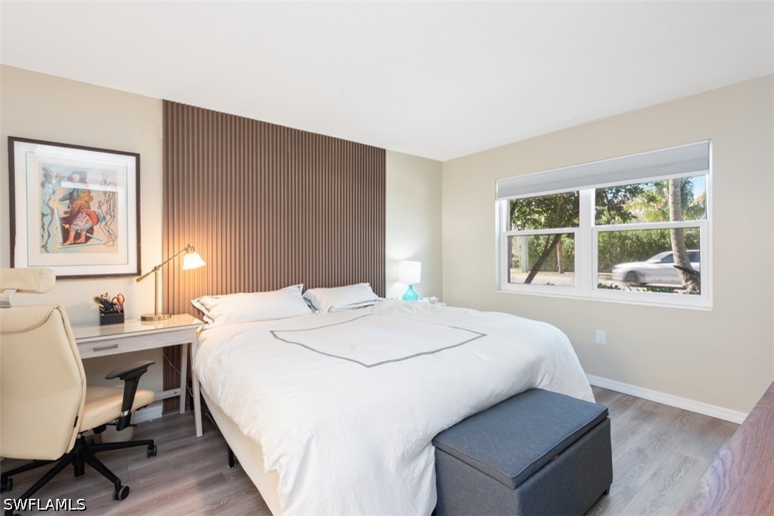 2 Bed Pool Home for Sale in Town Manor, photo 8