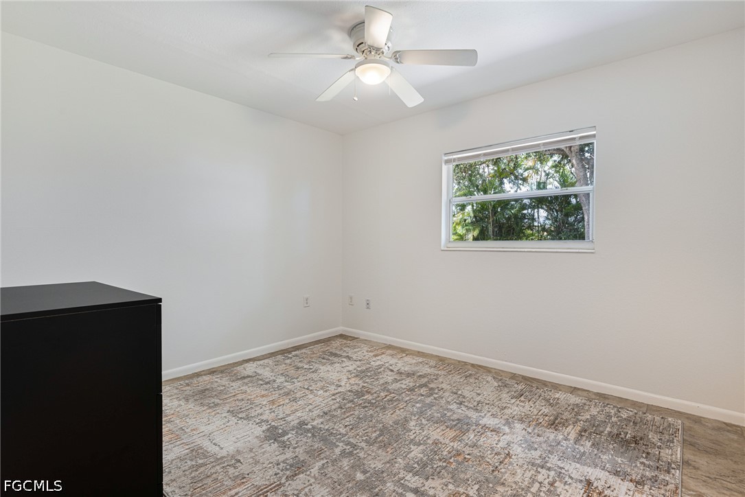 3 Bed SingleFamilyResidence for Sale in San Carlos Park, photo 8