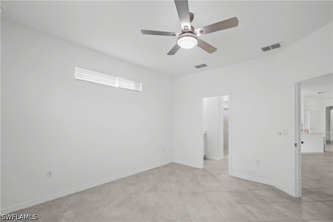 2 Bed Attached for Sale in Naples, photo 8