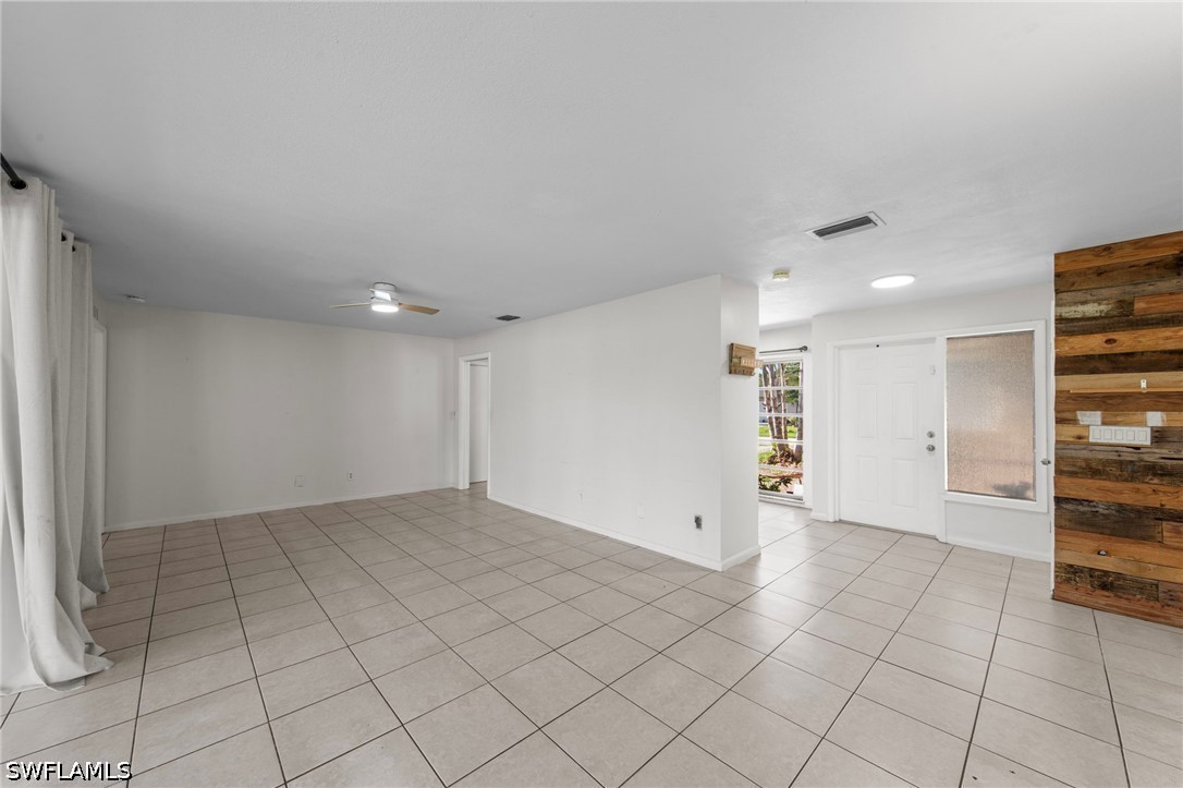 3 Bed SingleFamilyResidence for Sale in Cape Coral, photo 8